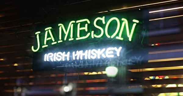 “Su il bicchiere” con Jameson Whiskey e UM
