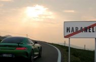 Mercedes-Benz sfreccia a Maranello con il video virale di Roncaglia
