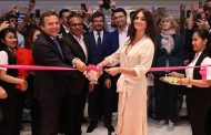 Carpisa: apertura di un nuovo flagship store a Dubai con Penelope Cruz