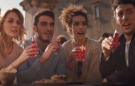 Campari Soda lancia la nuova campagna per l’aperitivo “senza etichette”