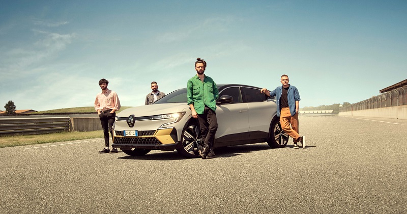 Renault presenta MEGUPPA feat FAST ANIMALS AND SLOW KIDS