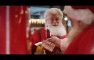 Coca-Cola accende lo spirito natalizio con una nuova campagna